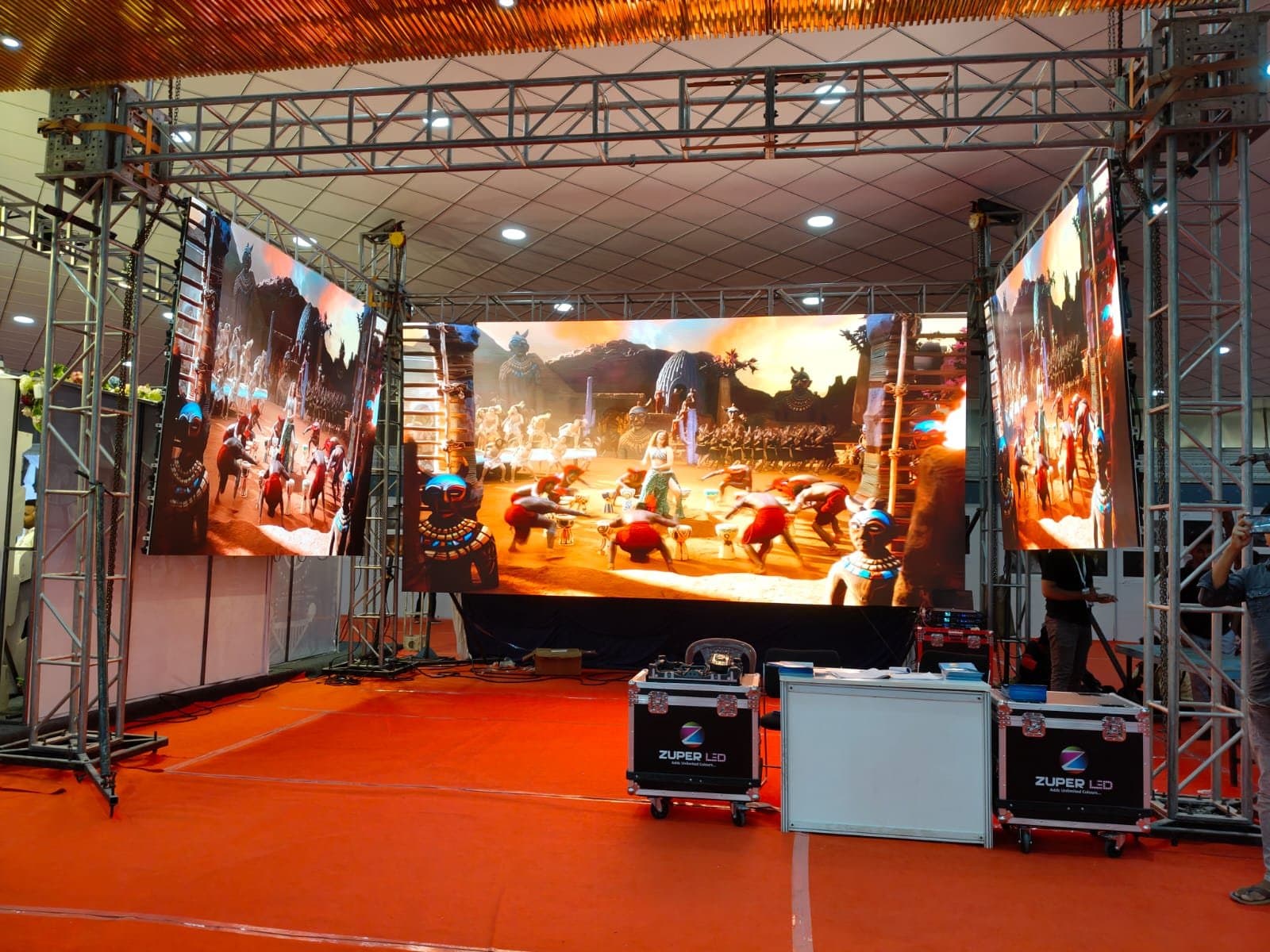 Zuper LED Display Excellence