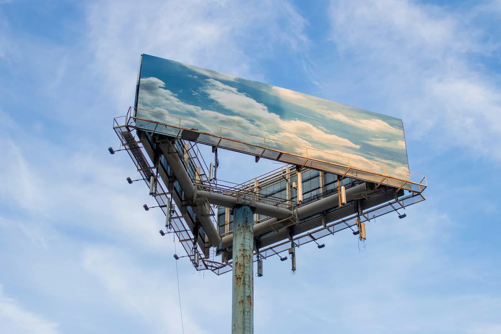 LED Displays for Smart Public Communication client satisfaction